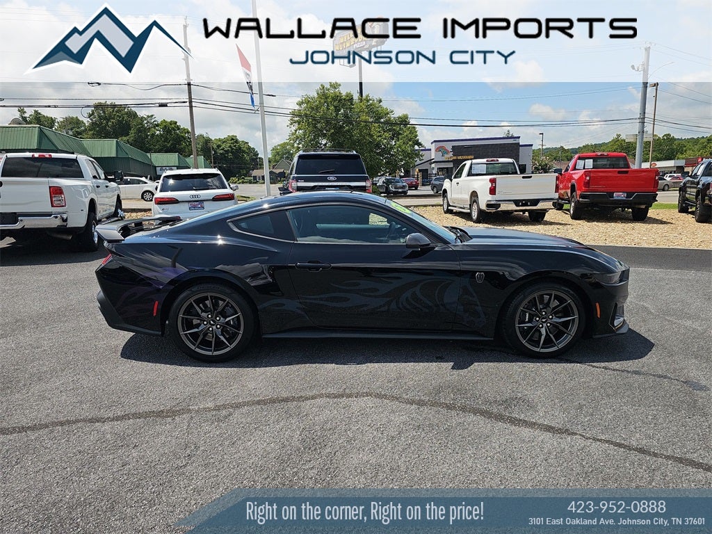 2024 Ford Mustang Dark Horse