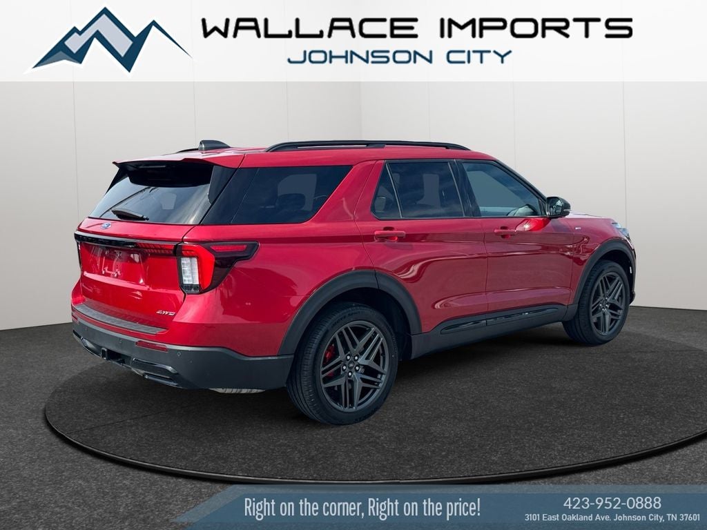 2025 Ford Explorer ST-Line