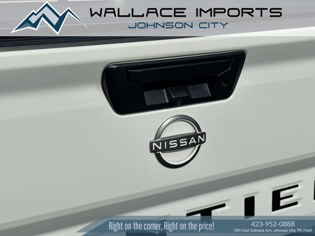 2023 Nissan Frontier SV
