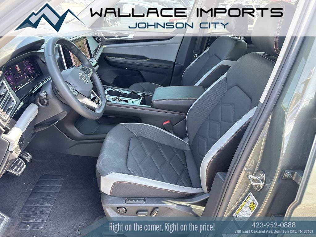 2024 Volkswagen Atlas 2.0T Peak Edition SEL