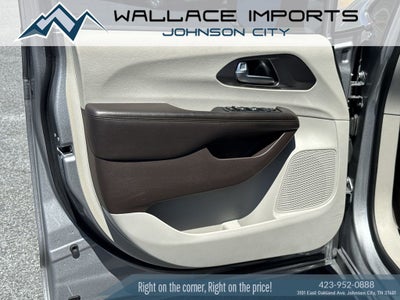 2017 Chrysler Pacifica Touring L