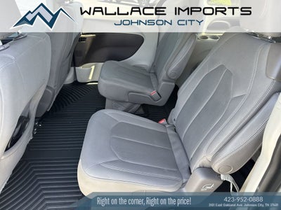 2017 Chrysler Pacifica Touring L