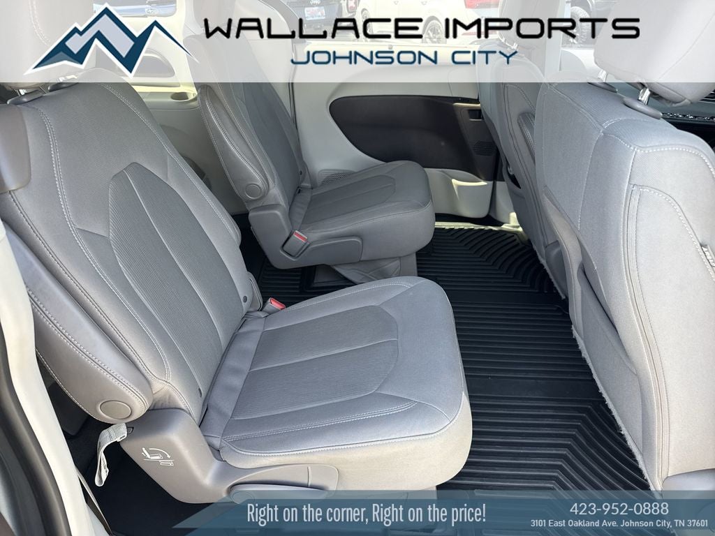 2017 Chrysler Pacifica Touring L