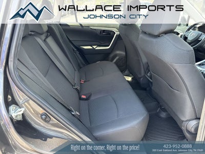 2023 Toyota RAV4 LE
