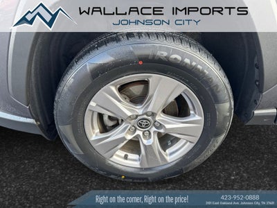 2022 Toyota RAV4 XLE