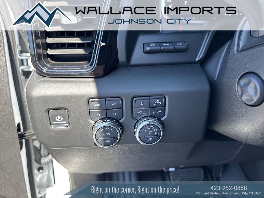 2025 GMC Sierra 1500 AT4X