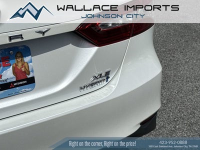 2020 Toyota Camry Hybrid XLE