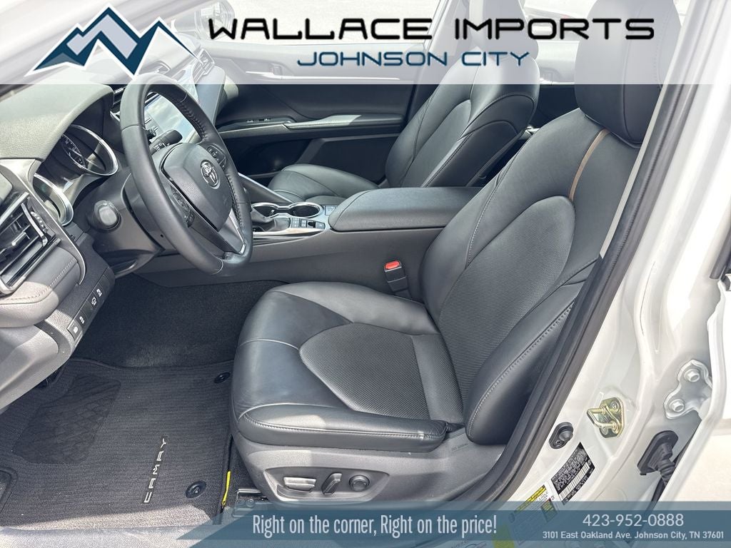 2020 Toyota Camry Hybrid XLE