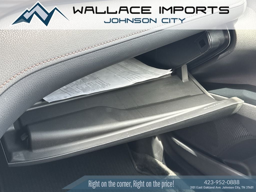 2020 Toyota Camry Hybrid XLE