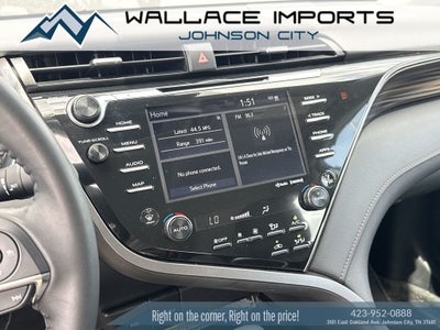 2020 Toyota Camry Hybrid XLE