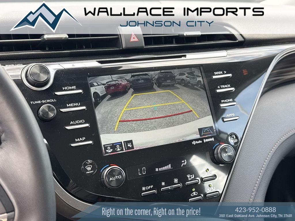 2020 Toyota Camry Hybrid XLE