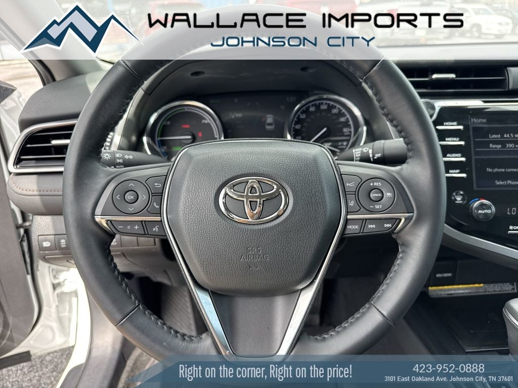 2020 Toyota Camry Hybrid XLE