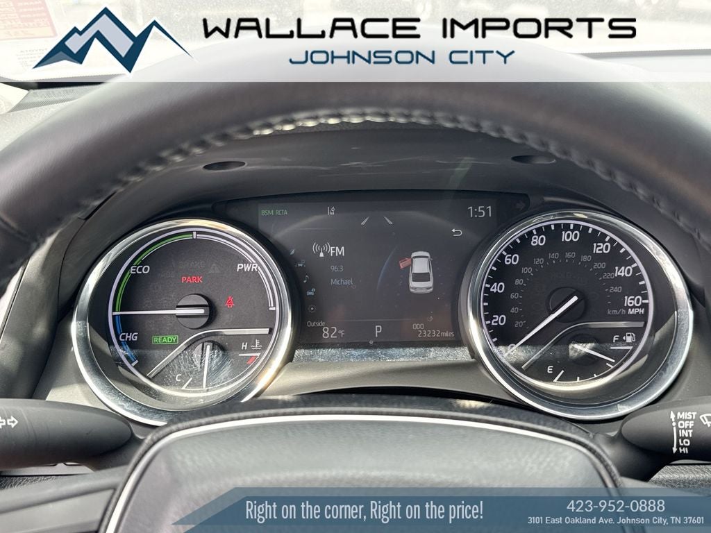 2020 Toyota Camry Hybrid XLE