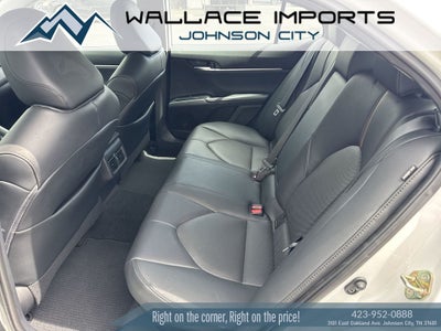 2020 Toyota Camry Hybrid XLE