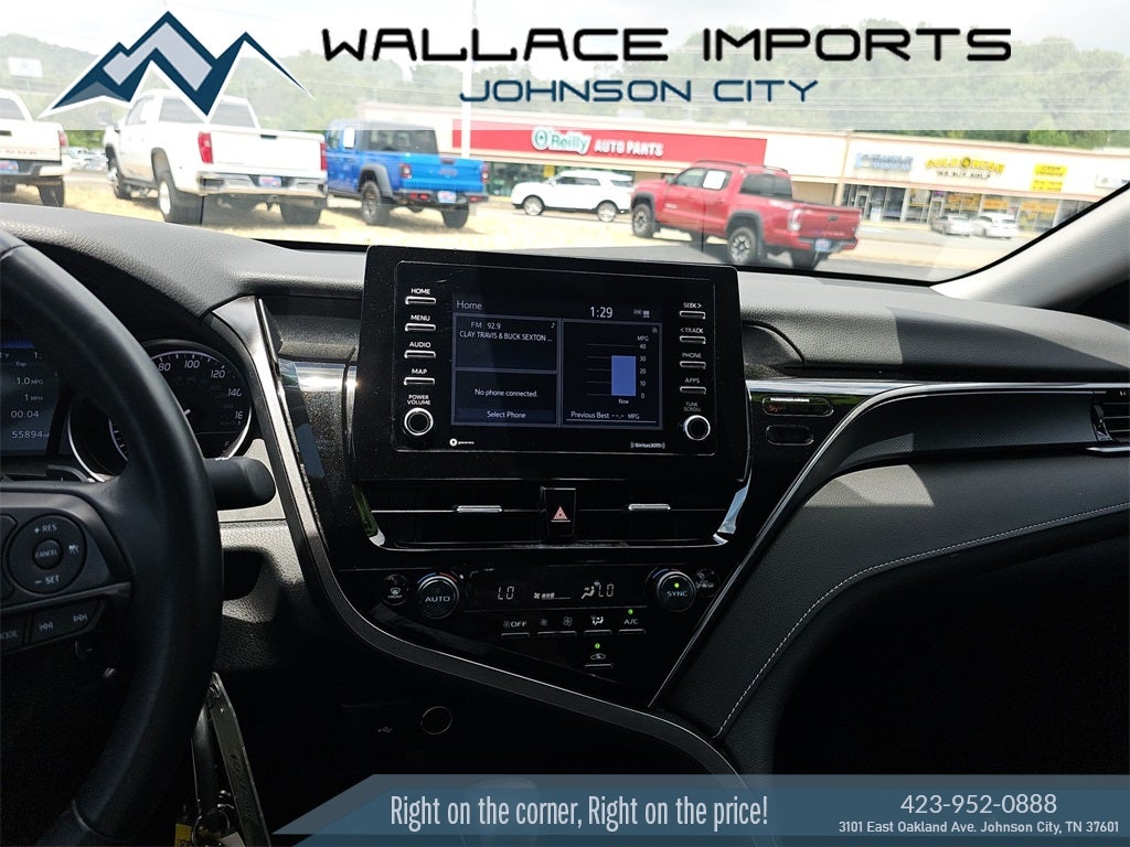 2024 Toyota Camry SE