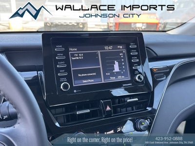 2022 Toyota Camry SE