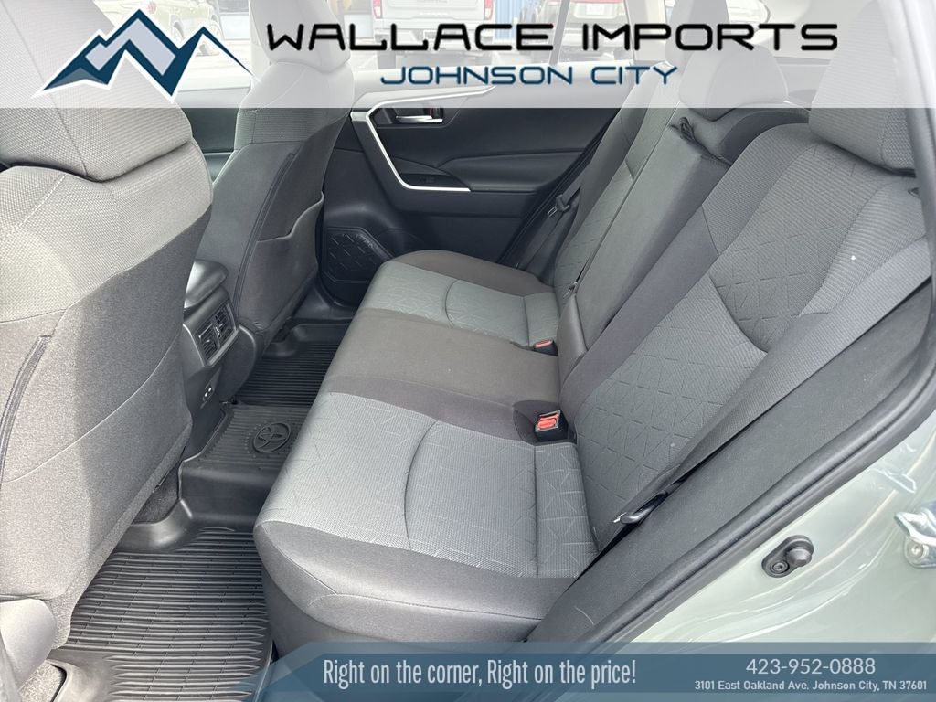 2023 Toyota RAV4 Hybrid XLE