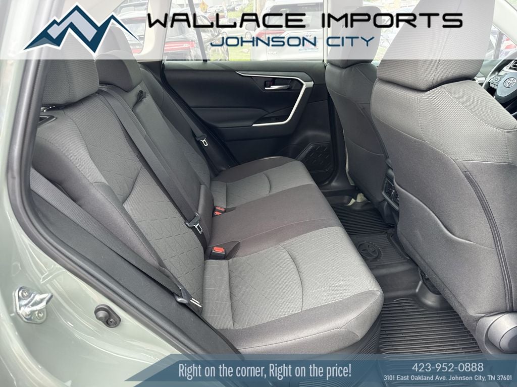 2023 Toyota RAV4 Hybrid XLE