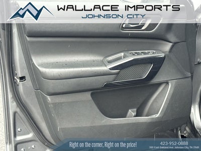 2024 Nissan Pathfinder S