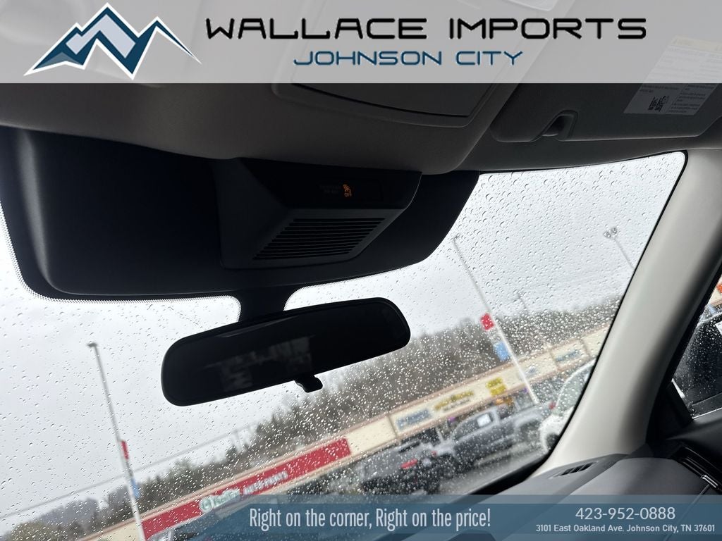 2024 Nissan Pathfinder S