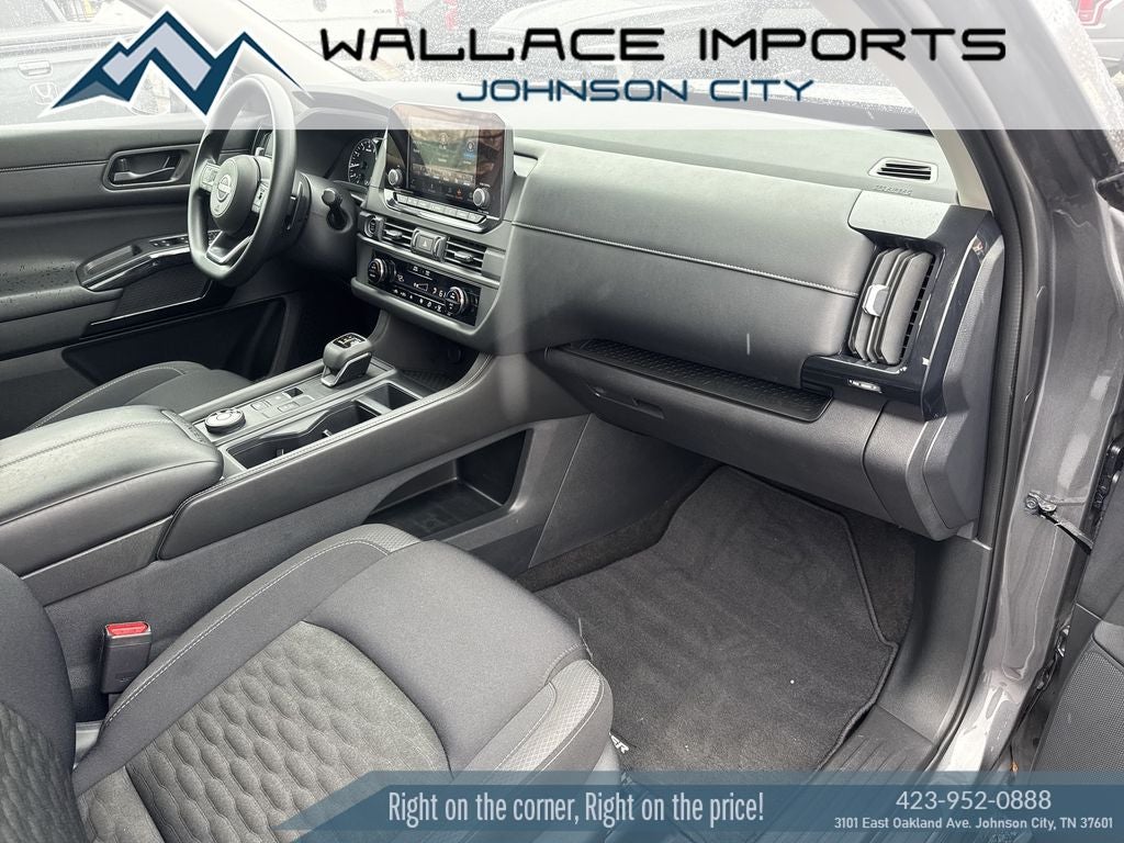 2024 Nissan Pathfinder S