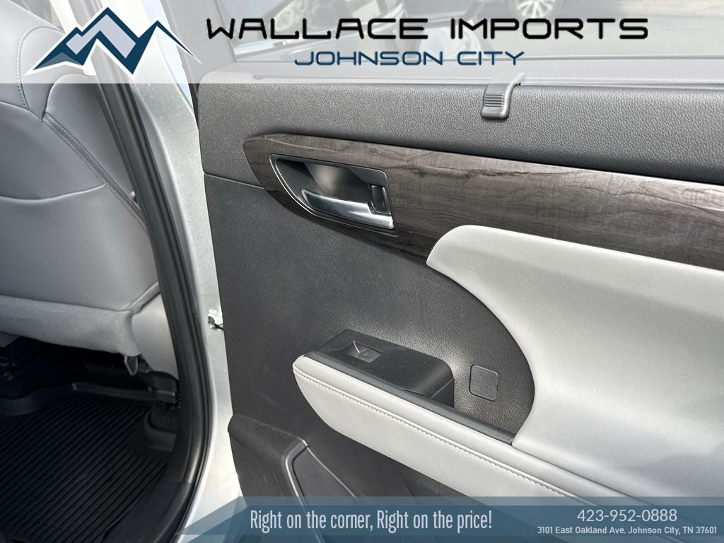 2024 Toyota Highlander Hybrid Platinum
