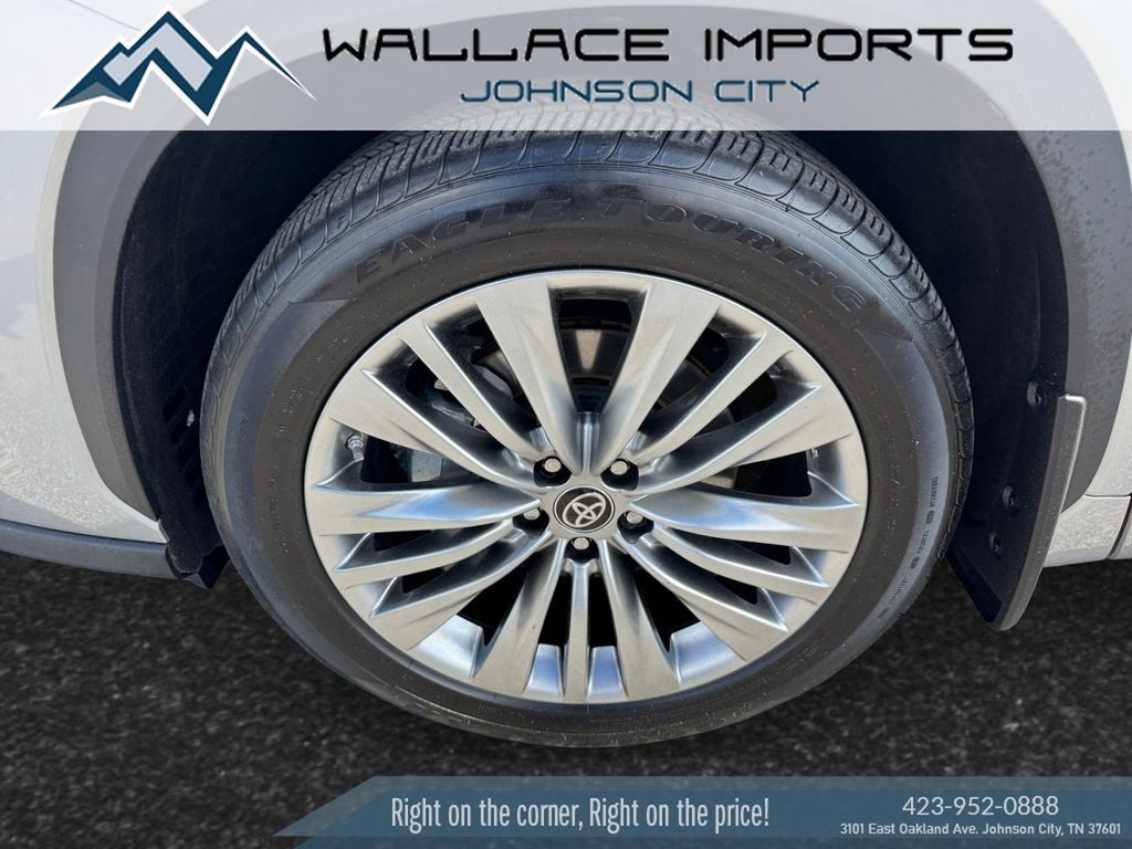 2024 Toyota Highlander Hybrid Platinum
