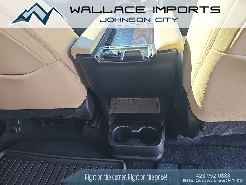 2021 Toyota Sienna XLE 7 Passenger