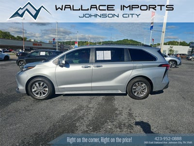 2021 Toyota Sienna XLE 7 Passenger
