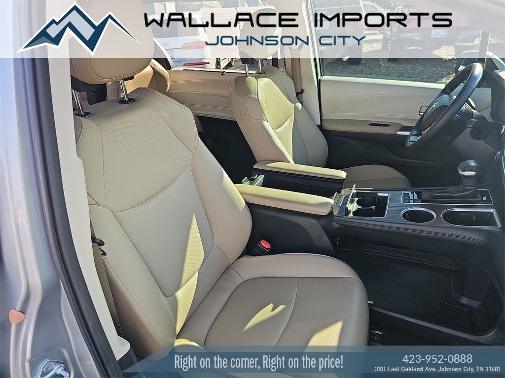 2021 Toyota Sienna XLE 7 Passenger