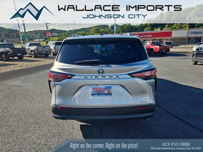 2021 Toyota Sienna XLE 7 Passenger