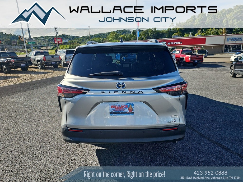 2021 Toyota Sienna XLE 7 Passenger