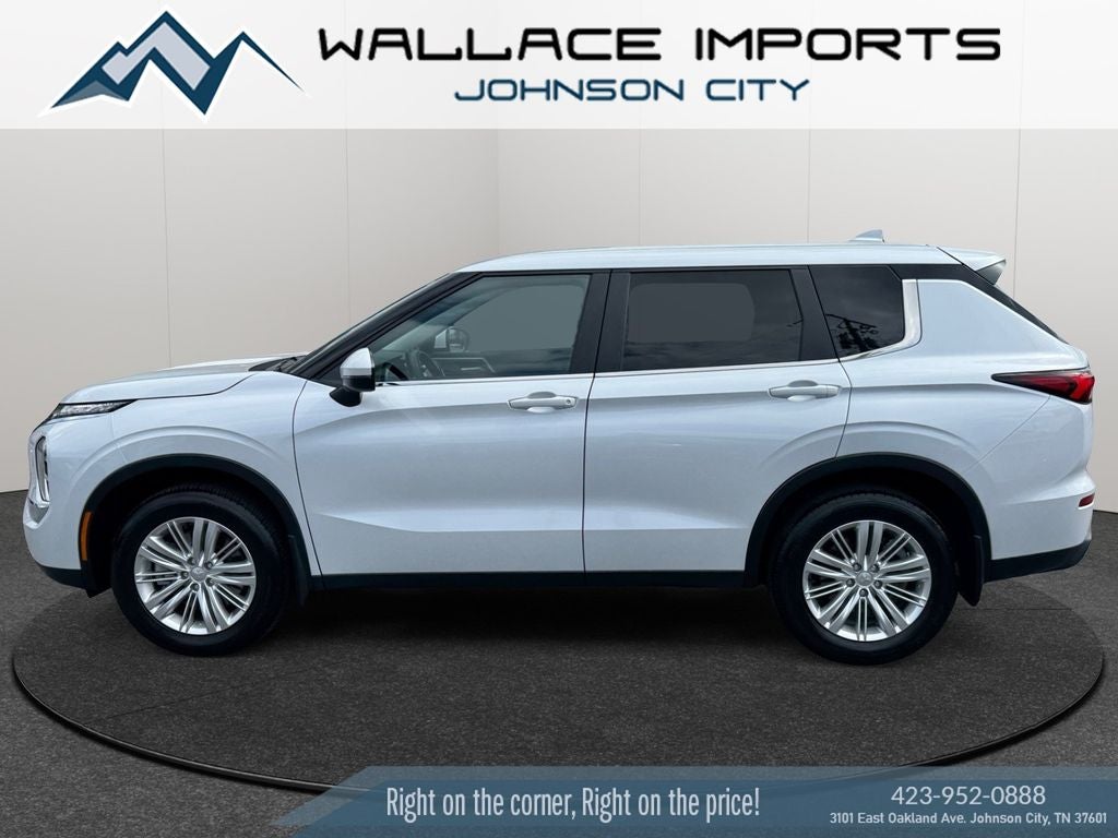 2024 Mitsubishi Outlander ES