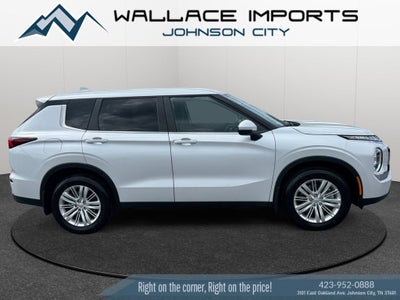 2024 Mitsubishi Outlander ES