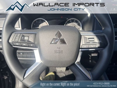 2026 Mitsubishi Outlander ES