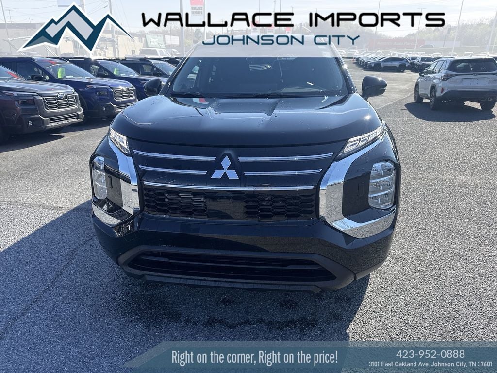 2026 Mitsubishi Outlander ES