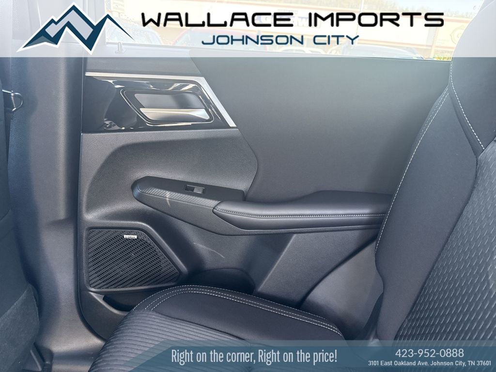 2026 Mitsubishi Outlander ES