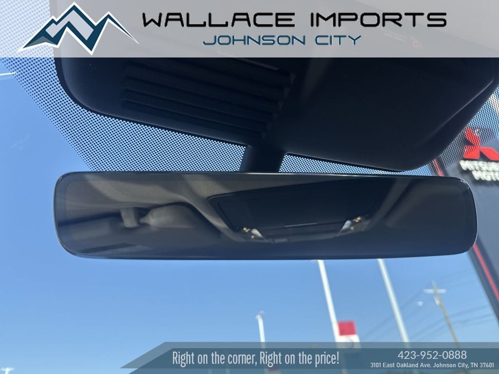 2026 Mitsubishi Outlander ES