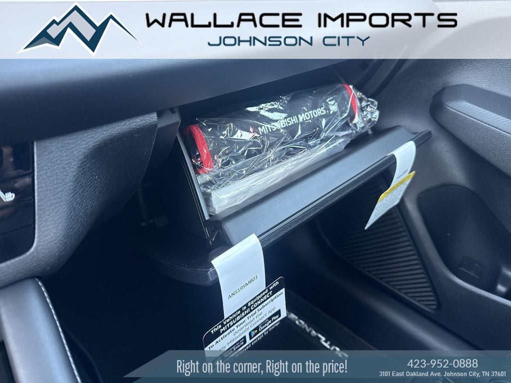 2026 Mitsubishi Outlander ES