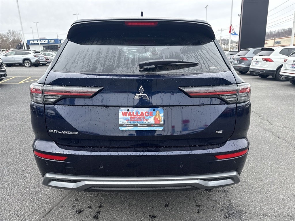 2025 Mitsubishi Outlander SE