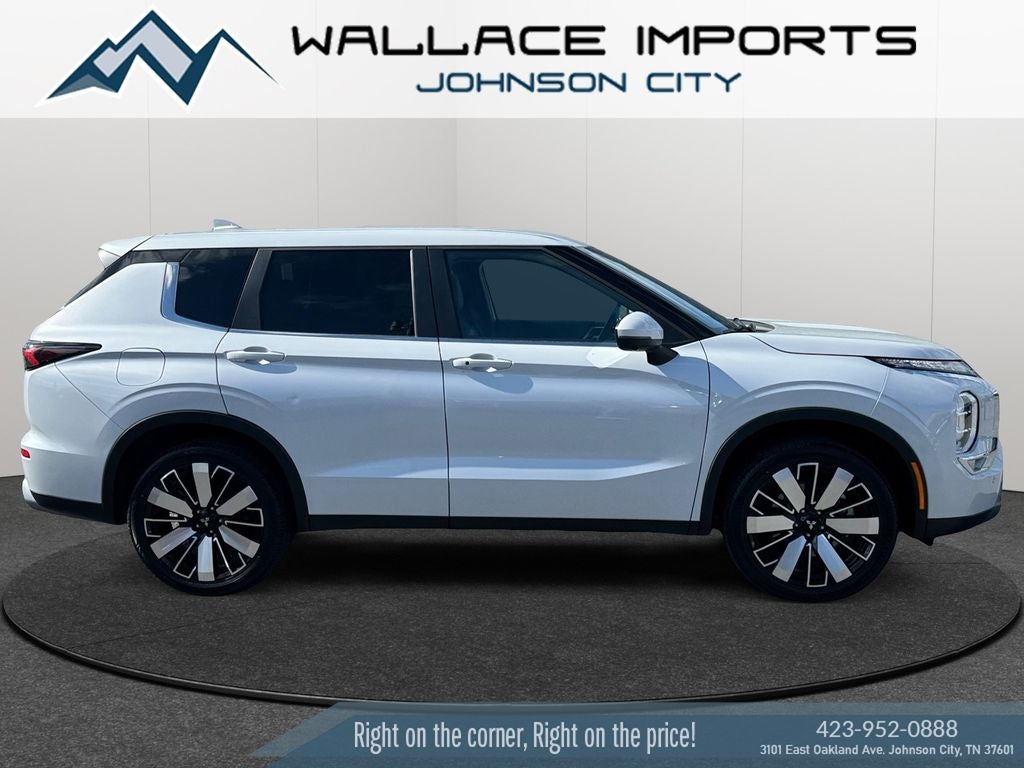 2025 Mitsubishi Outlander SE
