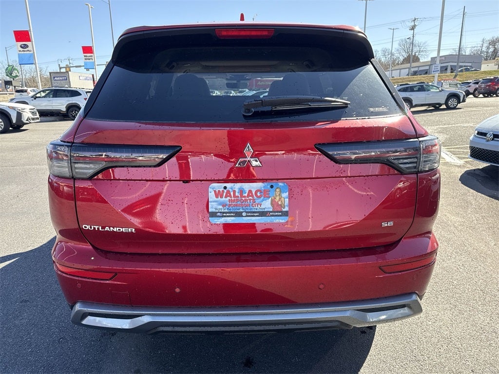 2025 Mitsubishi Outlander SE