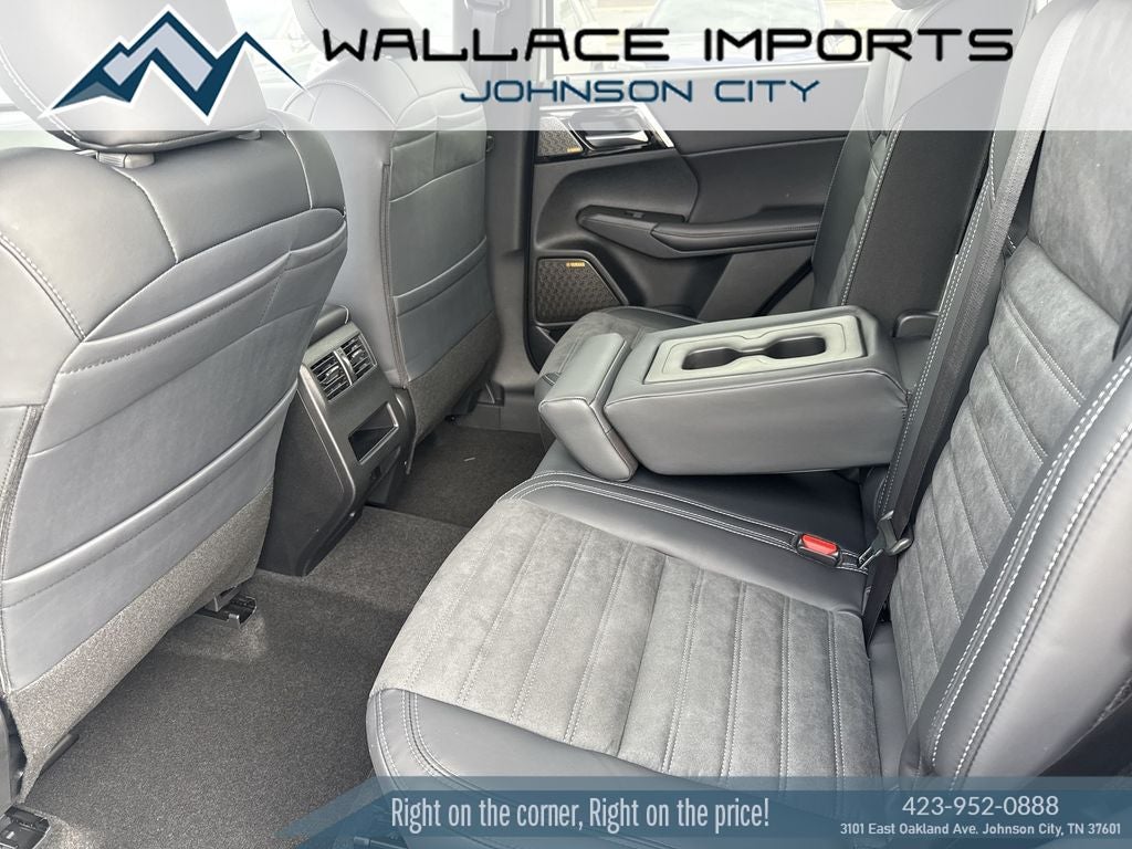 2026 Mitsubishi Outlander SE