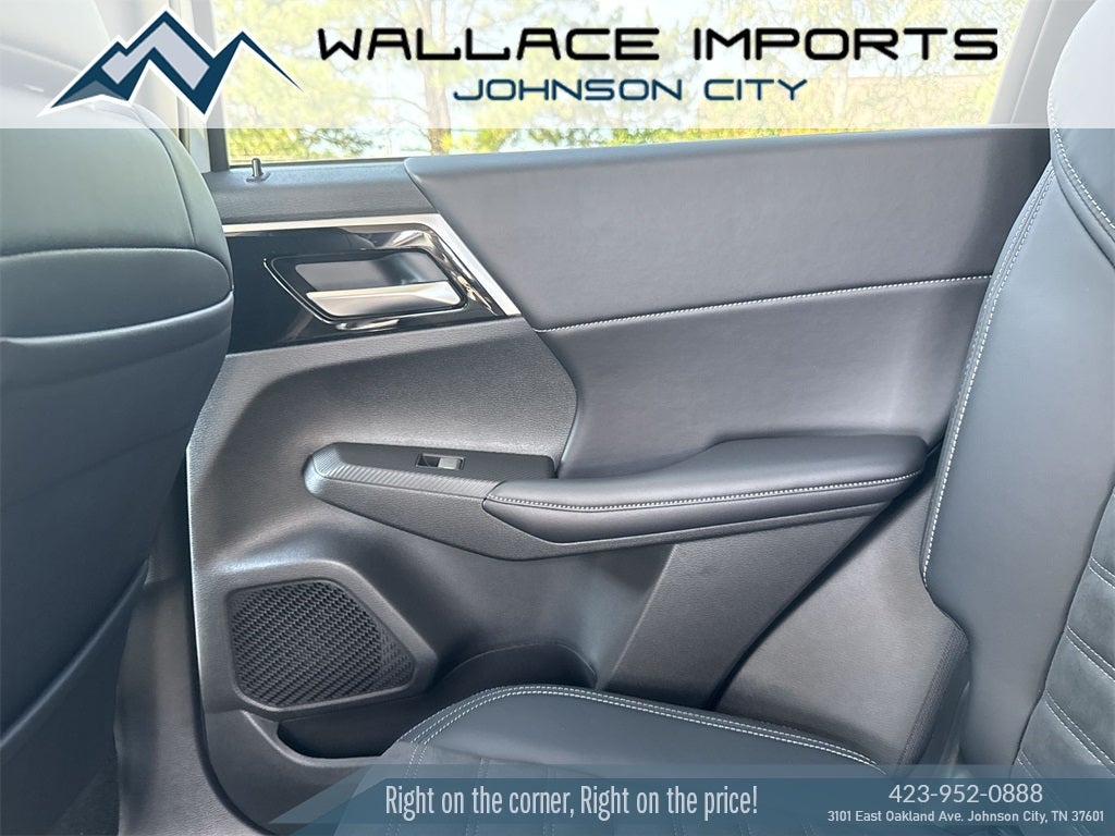 2025 Mitsubishi Outlander PHEV SE