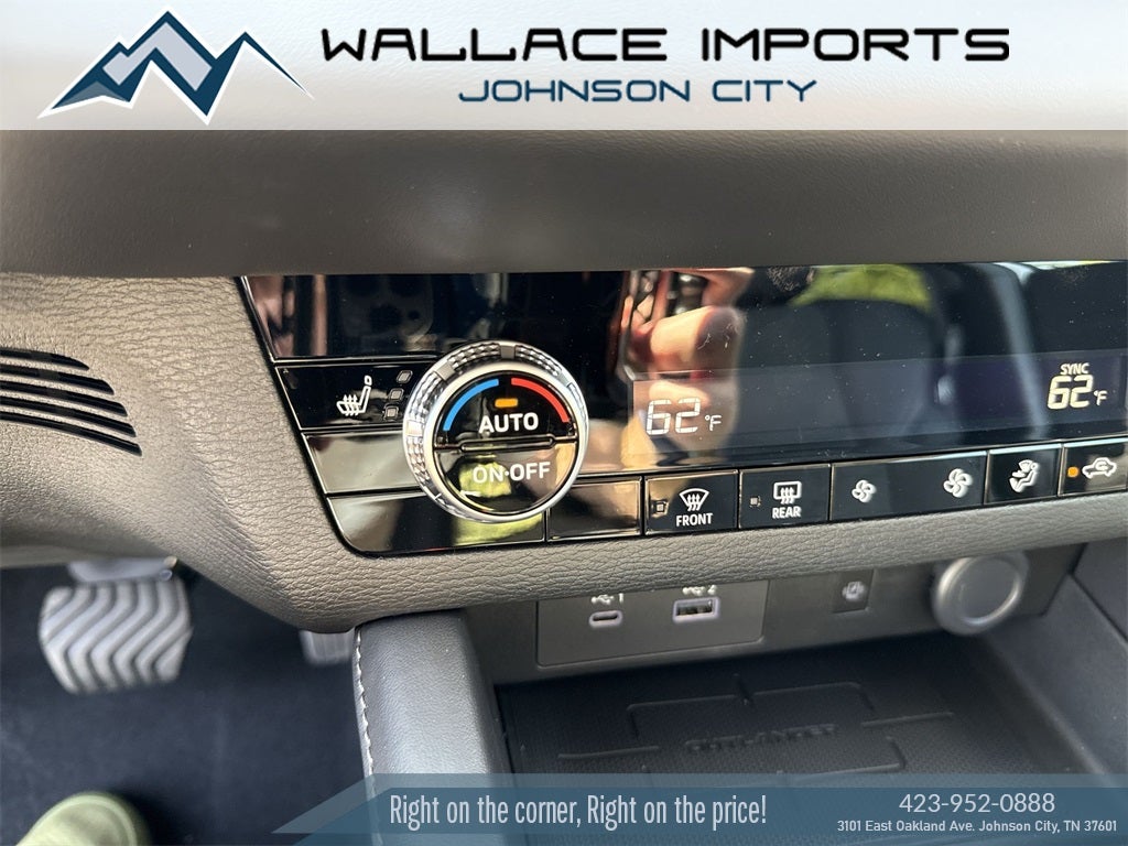 2025 Mitsubishi Outlander PHEV SE