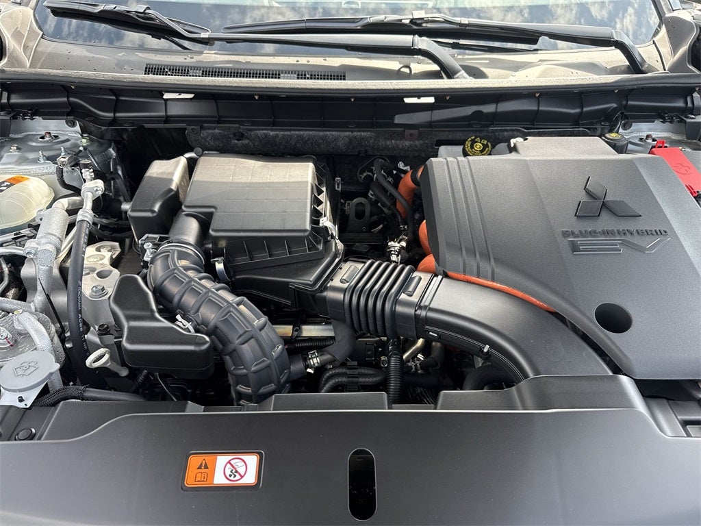 2025 Mitsubishi Outlander PHEV SE