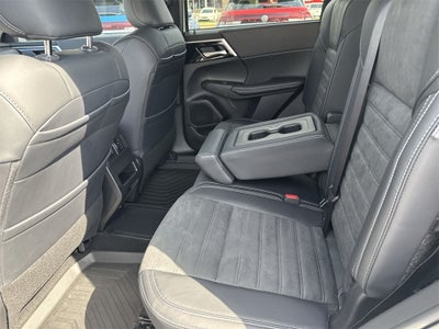 2025 Mitsubishi Outlander PHEV SE