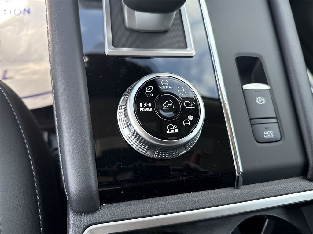 2025 Mitsubishi Outlander PHEV SE