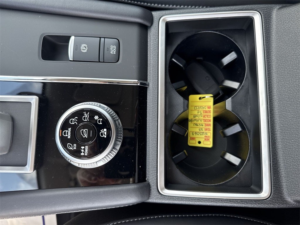 2025 Mitsubishi Outlander PHEV SE