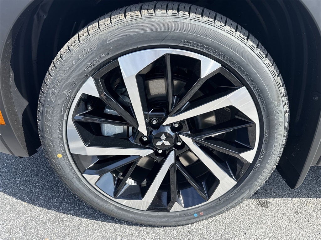 2025 Mitsubishi Outlander PHEV SE